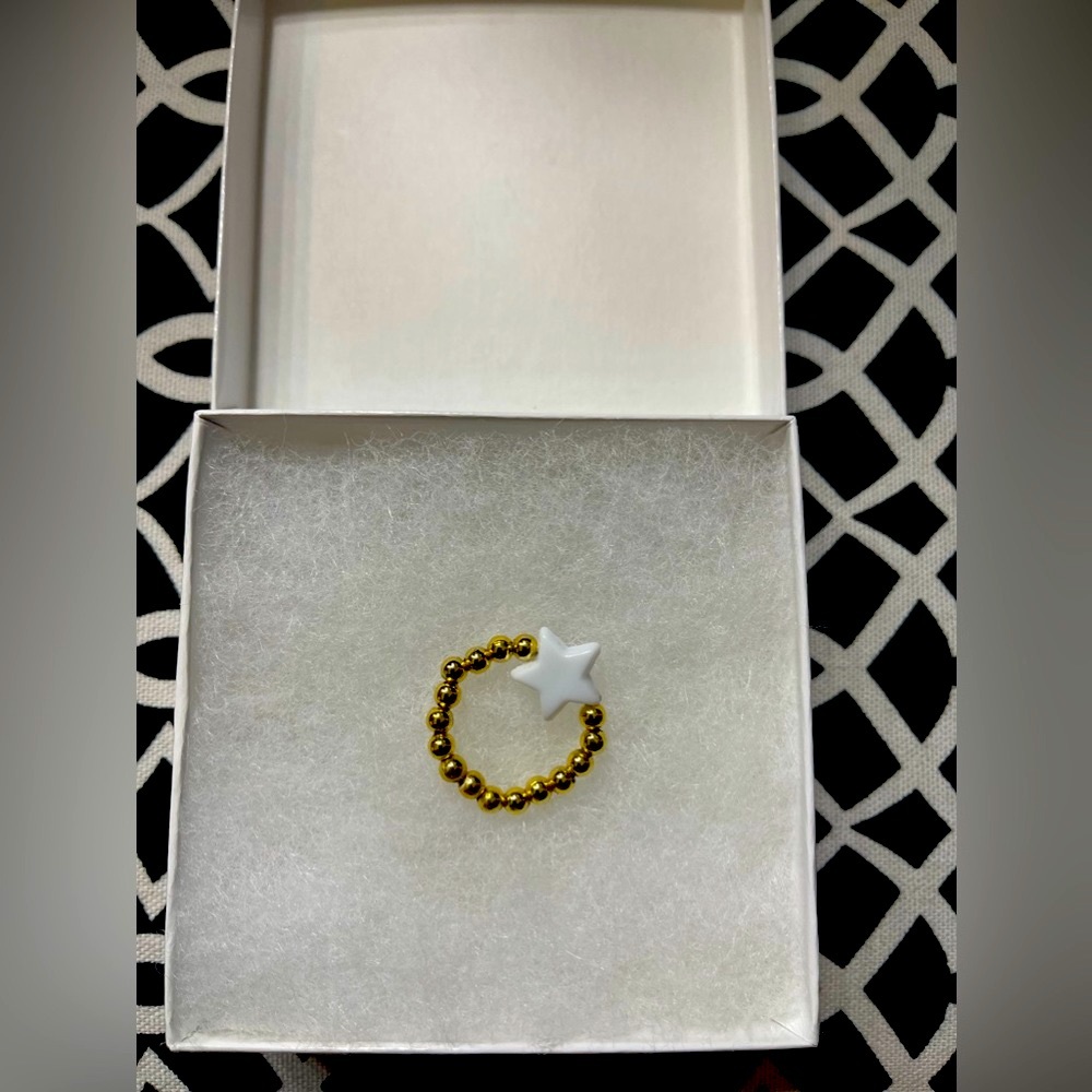 ⭐️⭐️⭐️Preppy Star Rings⭐️⭐️⭐️ - Picture 3 of 6